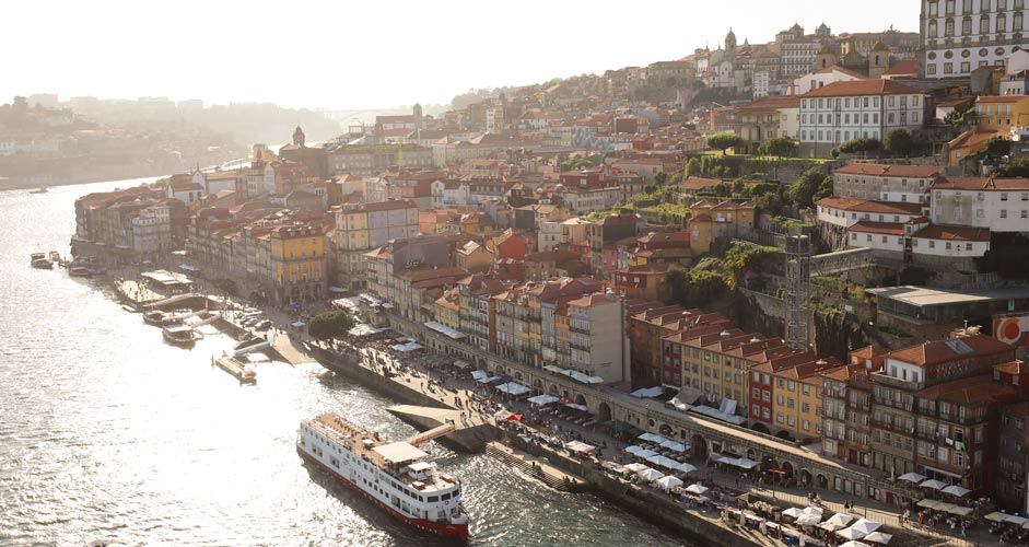 Uferpromenade Cais da Ribeira