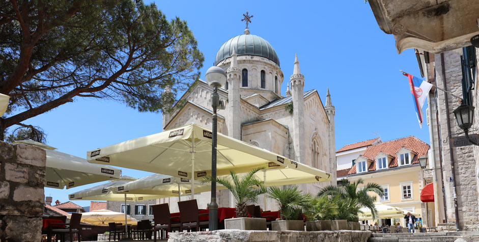 Die Kirche St. Michael Erzengel am Trg Hercega Stjepana