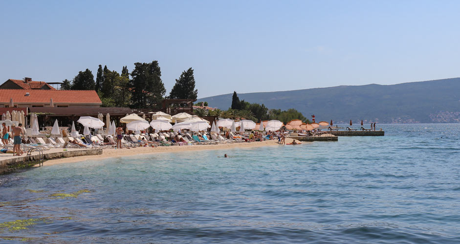 Waikiki beach club in Tivat